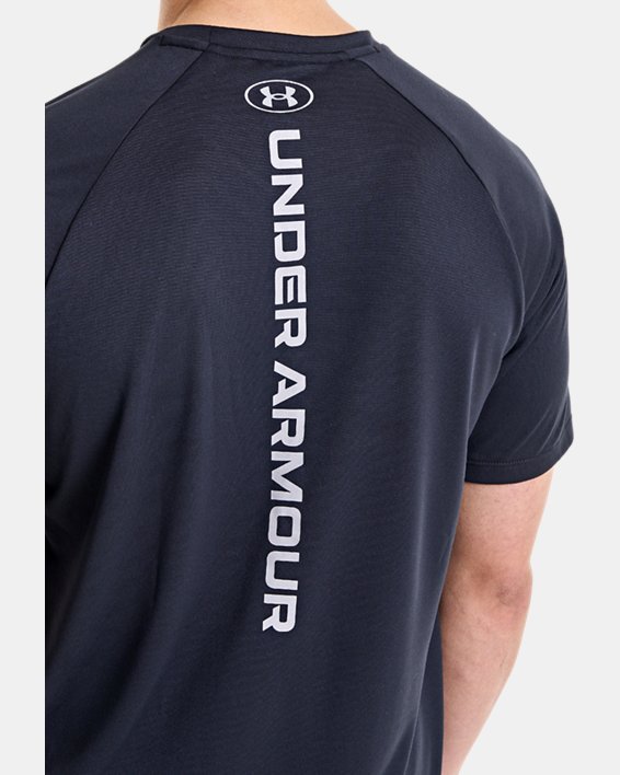 Men's UA Tech™ Reflective Short Sleeve in Black image number 3